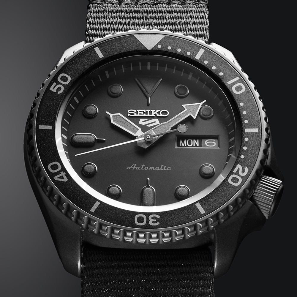 Seiko Men's Automatic Watch SRPL79K1J