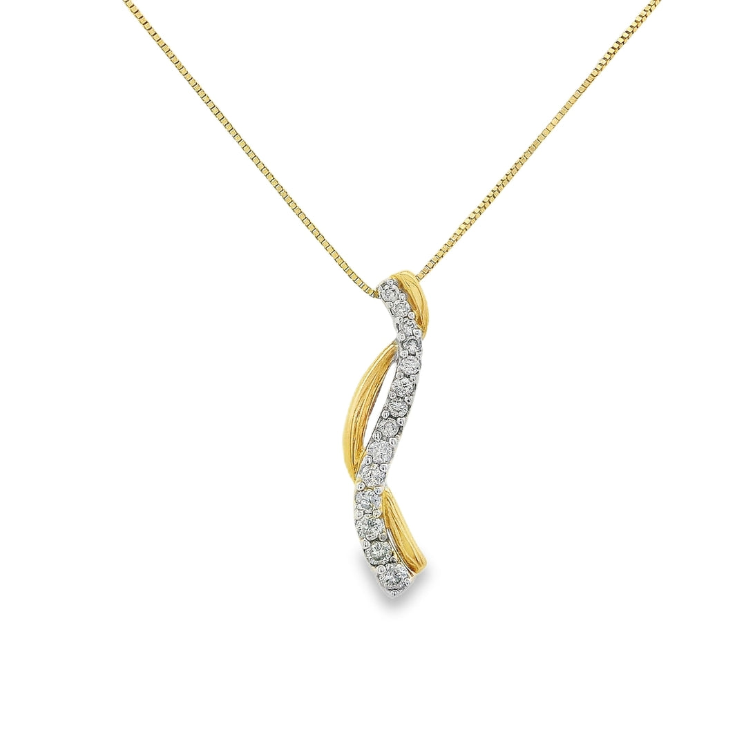 Estate - 10K Yellow And White Gold 0.25 CTW Diamond Pendant With 18" Chain