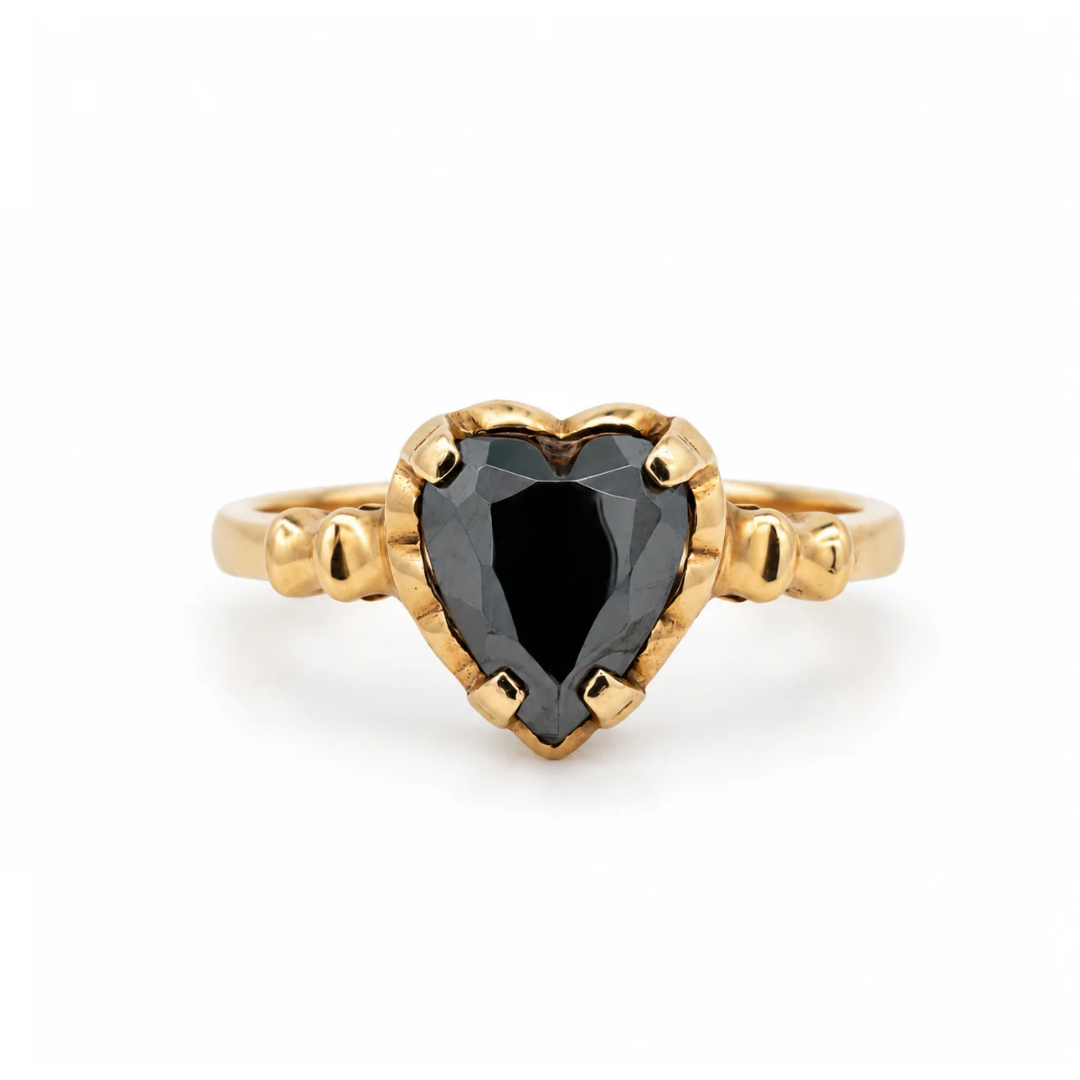 Estate - 10 Karat Yellow Gold Hematite Heart Ring, Size 8.5