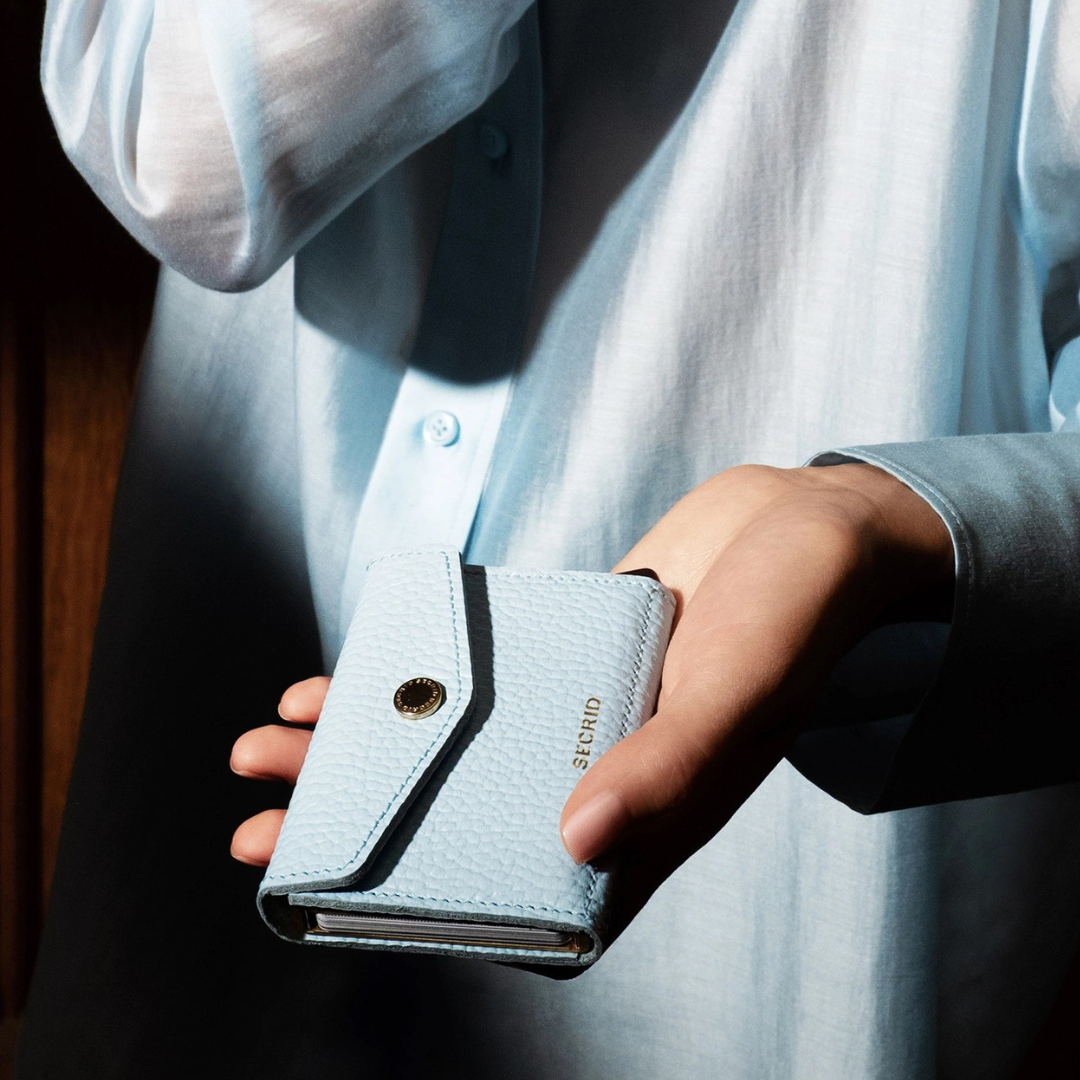 Secrid Pebble Ice Blue Envelope Wallet