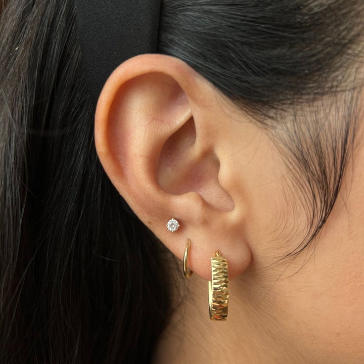 Women's 10K Yellow Gold Small Oval Hoop Earrings