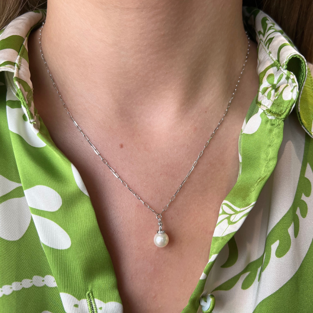 14K White Gold Paperclip Link 18" Necklace With A 7.5-8mm Pearl And 0.09 CTW Diamonds