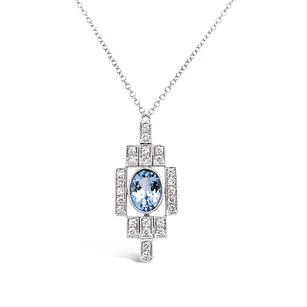 18K White Gold Natural 1.02 CT Oval Aquamarine And 0.35 TDW Diamond Necklace