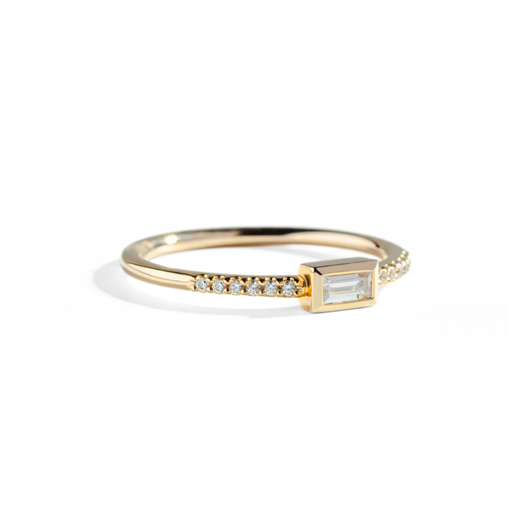14K Yellow Gold 0.13 CTW Diamond Woman's Ring